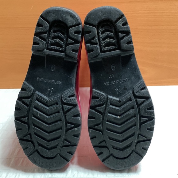 Sz11 Hello Kitty Rain Boots - Picture 5 of 16